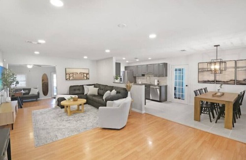 Sun Bay South House | Palm Pool Paradise-South Tampan