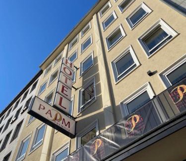 Stadtmitte Hotel | Palm Premium Hotel & Apartments