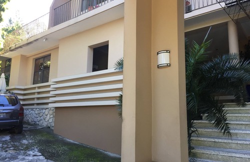 Petionville Apartment | Palm Residence