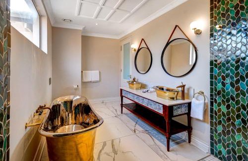 Victoria Falls Hotel | Palm River Hotel