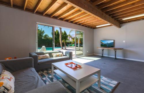 Desert Park Estates House | Palm Springs Gem