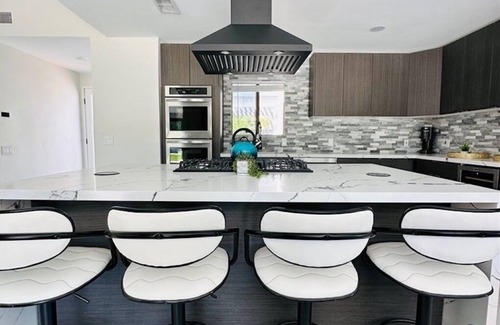 Sunrise Vista Chino House | Palm Springs Getaway Experience/4 beds 3 baths/Pool+Spa+Yard+Furnished