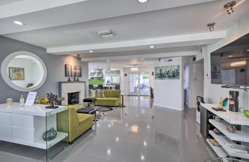 Tahquitz River Estates House | Palm Springs Home Casita and Fire Pit!