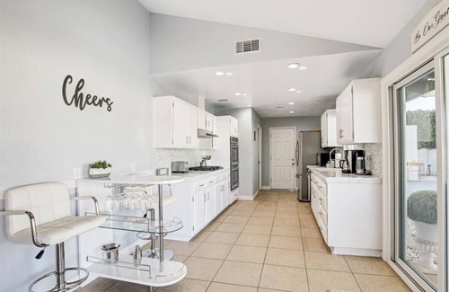 Desert Park Estates House | Palm Springs Pet Friendly Pool and Spa Oasis