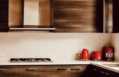Golden Square House | Palm Springs Resort Style Spacious living + Pool & Indoor Wood Fire Place!