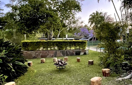 Brisbane House | Palm Springs Resort Style Estate - 9 Bedrooms, 2.5 Acres, Pool, Spa, Games Room