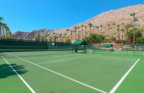 Historic Tennis Club Resort | Palm Springs Tennis Club - Downtown Palm Springs