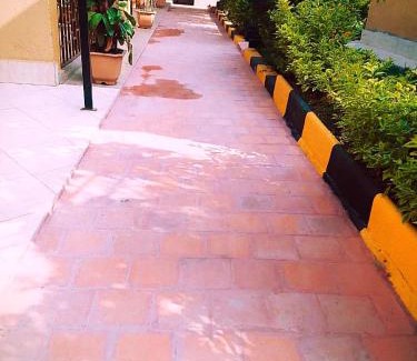 Fort Portal Hotel | Palm Star Motel