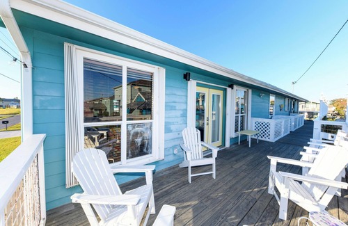 Palm Harbor Cottage | Palm Tiki