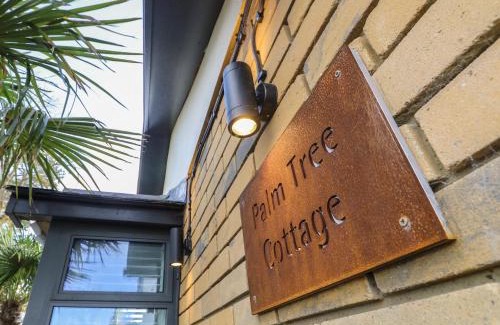 Sandown House | Palm Tree Cottage