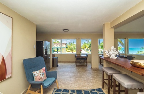 Las Carreras Villa | Palm Villa - Direct Beach Access with Panoramic Views