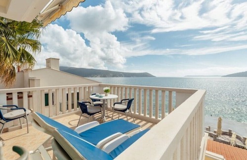 Grahovo Apartment | Palma Apartment 1 Deluxe mit Meerblick