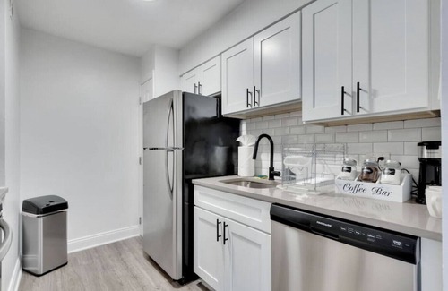SoHo Apartment | palma ceia 2419b · Steps from Bayshore! King suite | Pool | Gym | I