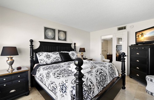 Palma del Mar Condo | Palma Del Mar G-110 | Ground Flood, Bay View, Pool