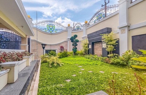 Klaten Selatan House | Palma Villa Homestay Klaten. 5 minutes to the city center and natural water park