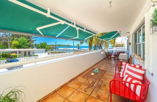 Cabezas Apartment | PALMA VISTA BEACHFRONT 3-bedroom Apartment with AC and WiFi in lovely Fajardo