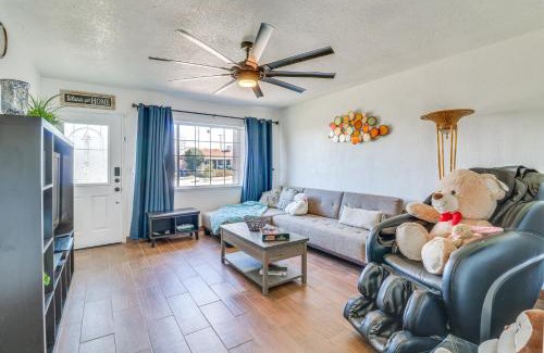 Palmdale House | Palmdale Family Home with Private Pool and Backyard