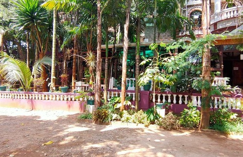 Murang'a Hotel | Palmera Gardens