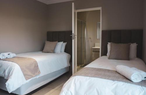 Krugersdorp Bed & Breakfast | Palmera Guest House