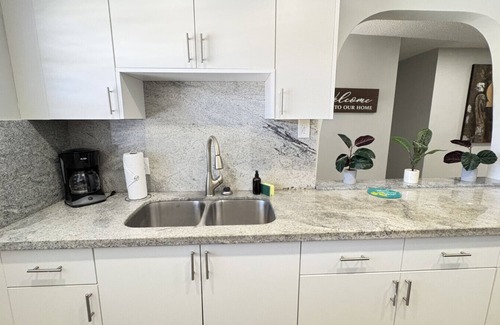 Coral Terrace House | Palmetto Palms Miami Home | Near Airport