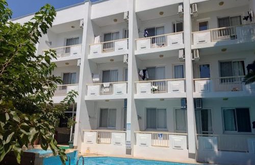 Gumuldur Hotel | Palmiye Hotel