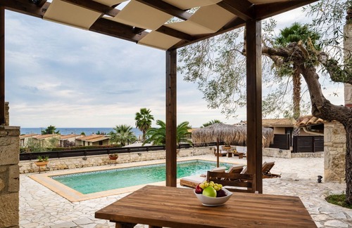 Nea Skioni Villa | Palmrise Luxury Villas - Thea Villa