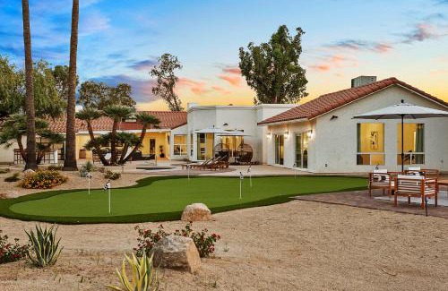 Village Estates House | Palms Away