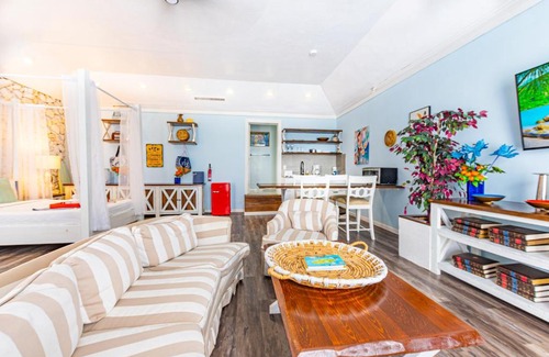 Gambier Apartment | Palms Cottage at Viking Hill