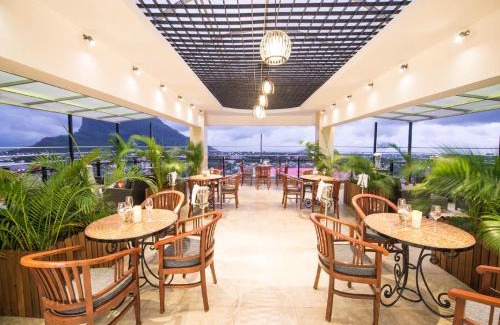 Quatre Bornes Hotel | Palms Hotel