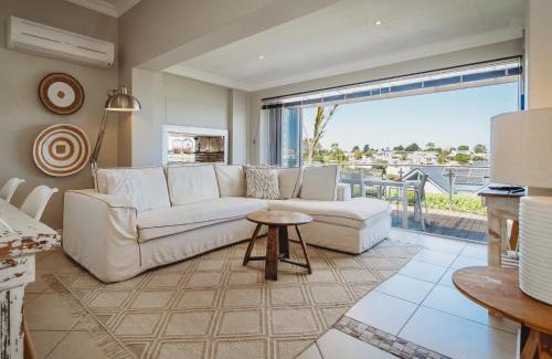 George House | Palms Manor on Kingswood Golf Estate