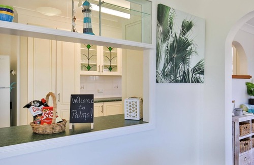 Culburra Beach House | Palms - Pet Friendly - 2 Mins to Beach