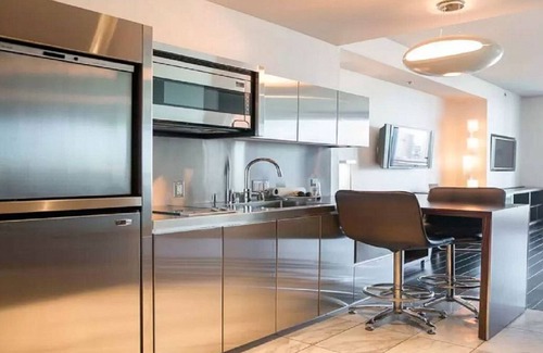 Las Vegas Hotel | Palms Place Fancy High Rise Suite Strip View 22-304