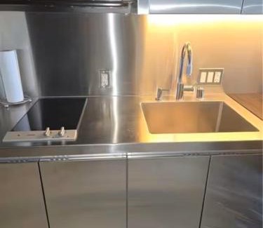 Las Vegas Hotel | Palms Place Hotel Mountain View with Open Balcony