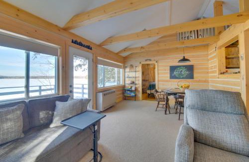 Palmyra House | Palmyra Cottage with Deck on Whites Pond!