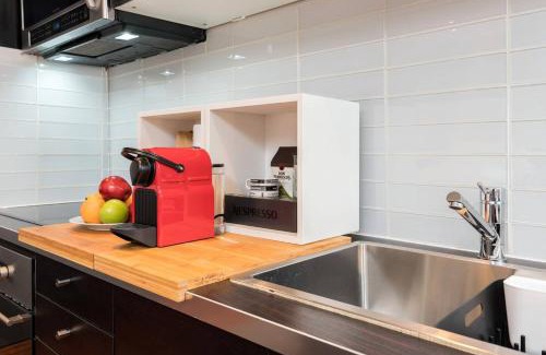 Community Center House | Palo Alto Cottage by Stanford & Tech Companies