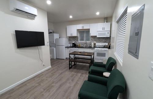 The Willows Apartment | PALO ALTO PRIVATE APARTMENT with kitchen, laundry and Near Stanford