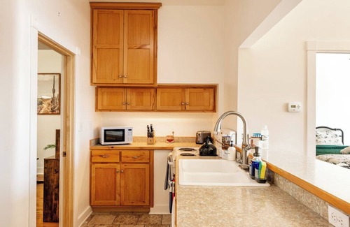 Sheridan Apartment | Paloma on Main | Downtown View + Charm