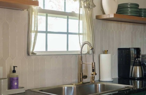 Castle Park House | Palomania - 4bedroom, games, and pool