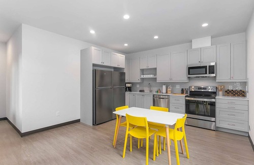 North Queen Anne Apartment | Palpatine Sith Lord Suite