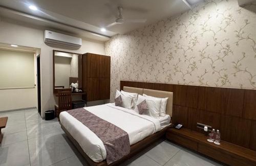 Sayajiganj Hotel | Pam Premium Hotel Vadodara