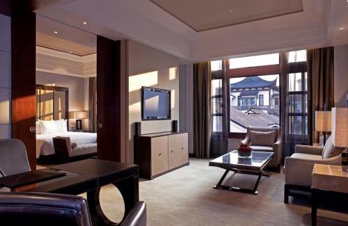 Suzhou Old Town Hotel | Pan Pacific Suzhou -Including unlimited access to the 4A-level Panmen Scenic Area