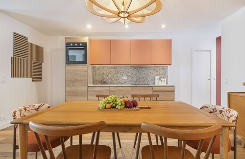 Quartier Sainte-Avoye Apartment | Panache, 2BR/2BA, 6 people