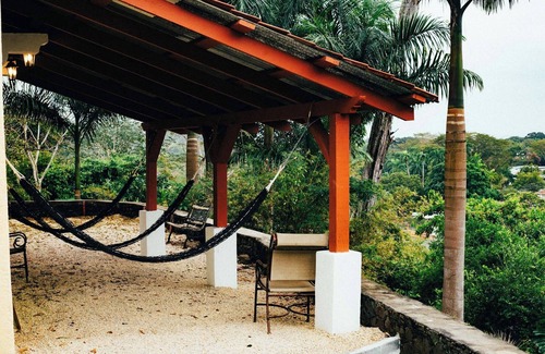 Panama City House | Panama View House – A Hilltop Retreat with Stunning Canal Views