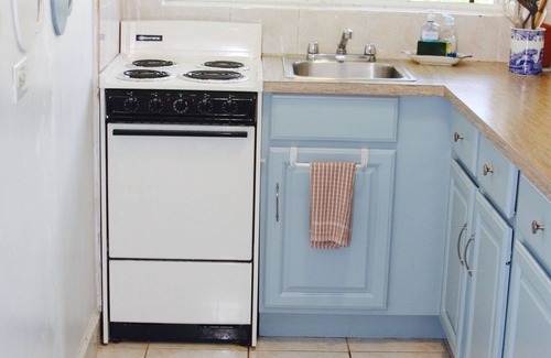 Southampton Apartment | 'Panatola' Studio with Breathtaking Views - Close to beach