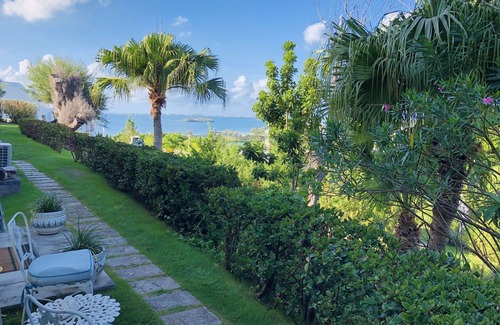 Southampton Apartment | 'Panatola' Studio with Breathtaking Views - Close to beach