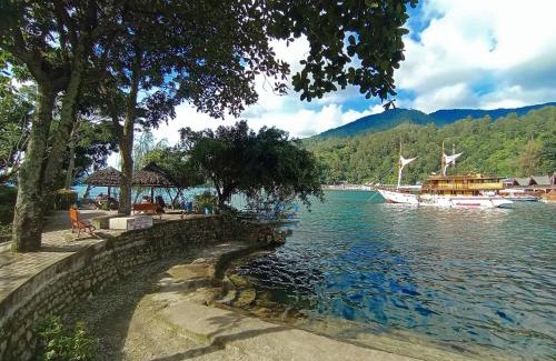 Parapat Hotel | Pandu Lakeside Hotel Parapat