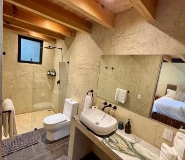 Valle de Bravo Bed & Breakfast | Pandurata Bed and Breakfast