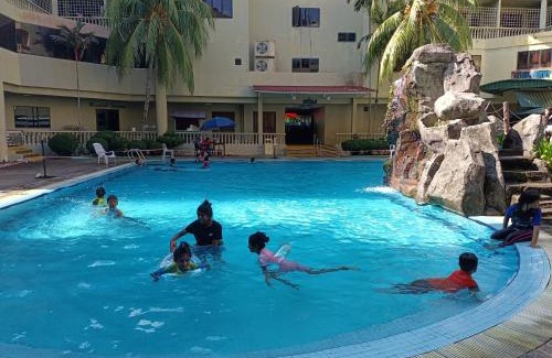 Pangkor Island Apartment | Pangkor Coral Bay Resort(3 bedrooms) 休息小站