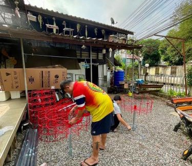 Bang Phra Bed & Breakfast | Pano Solar Guest House (พาโน โซล่า เกสเฮ้าส์ )