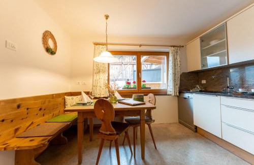 Santa Valburga Apartment | Panorama Apartment Raffeinhof
